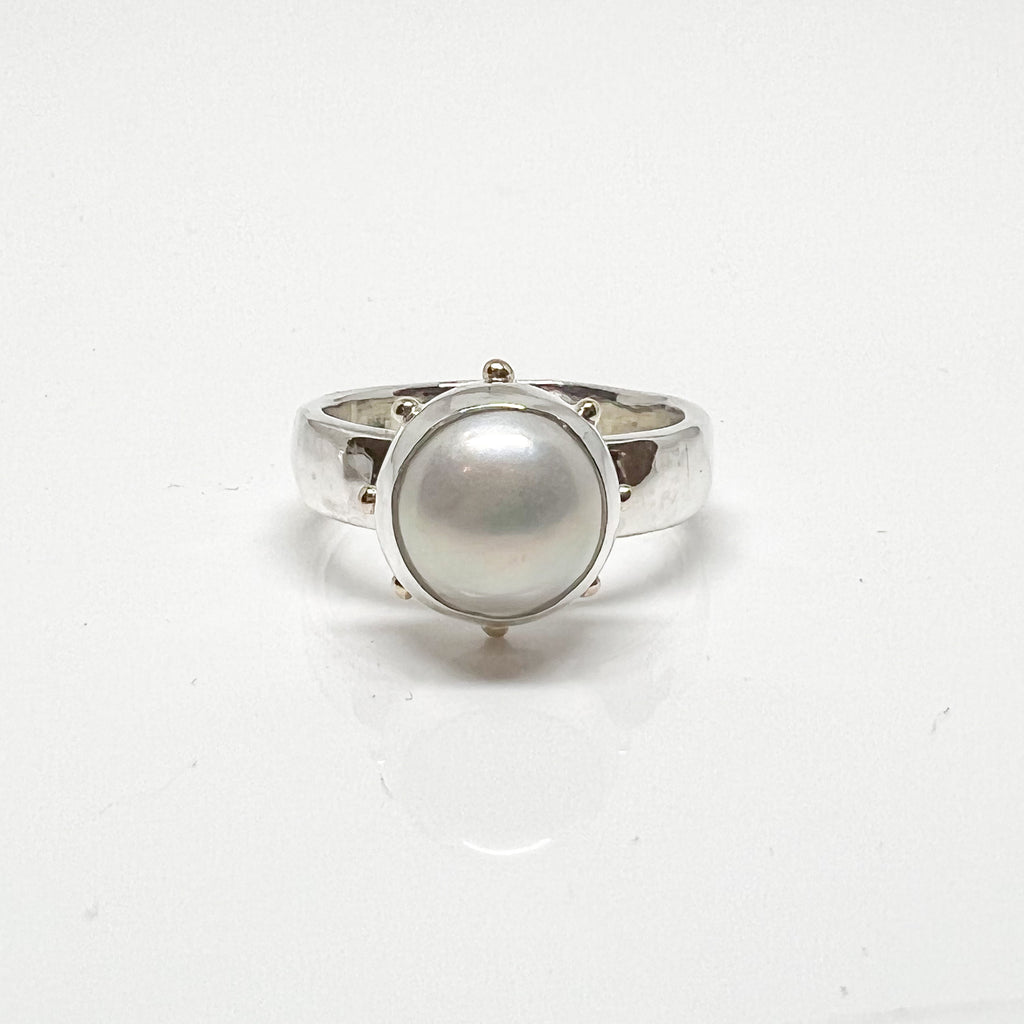 10mm Mabe Pearl Beach Bauble Ring