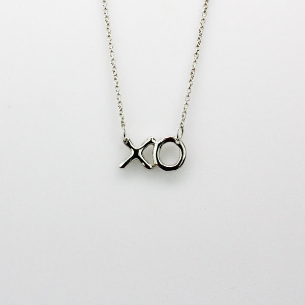 “XO” Necklace