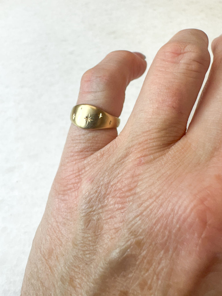 14k Gold Starburst Pinky Ring