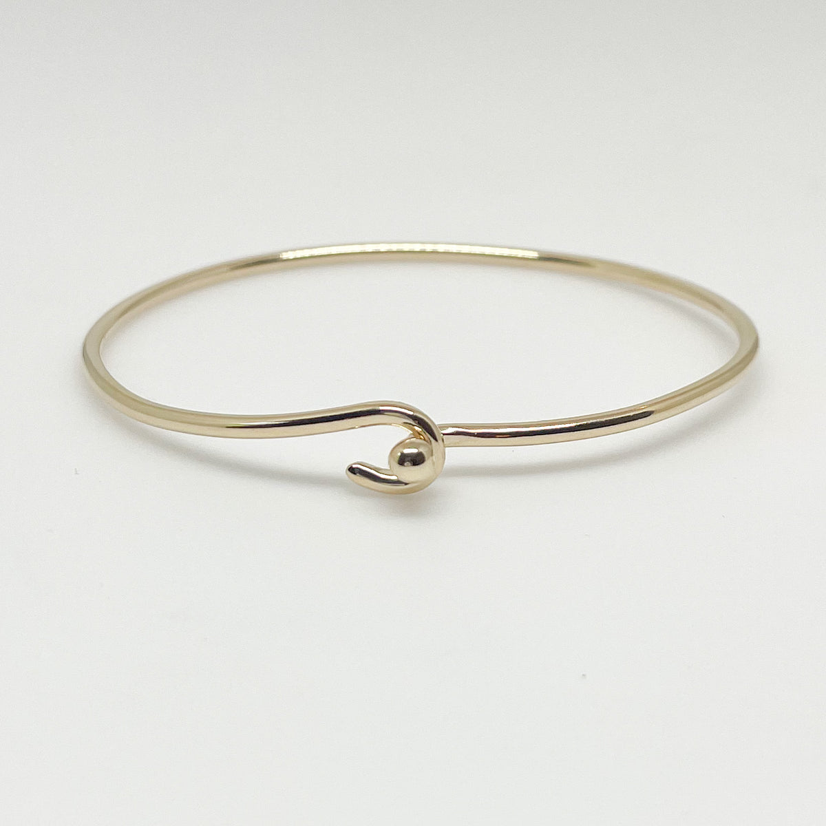 Slim Twisted Loop Bracelet 6.5 (S)