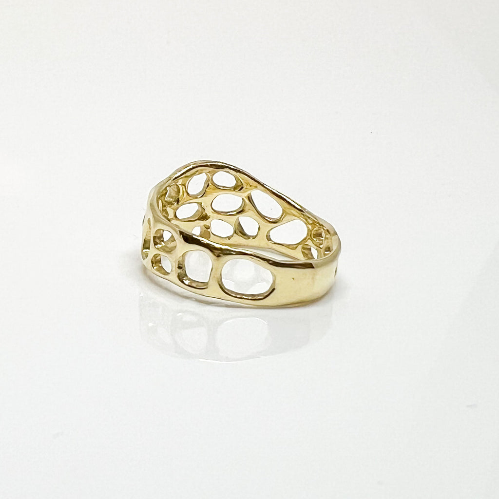 18k Gold Tapered Sea Fan Ring