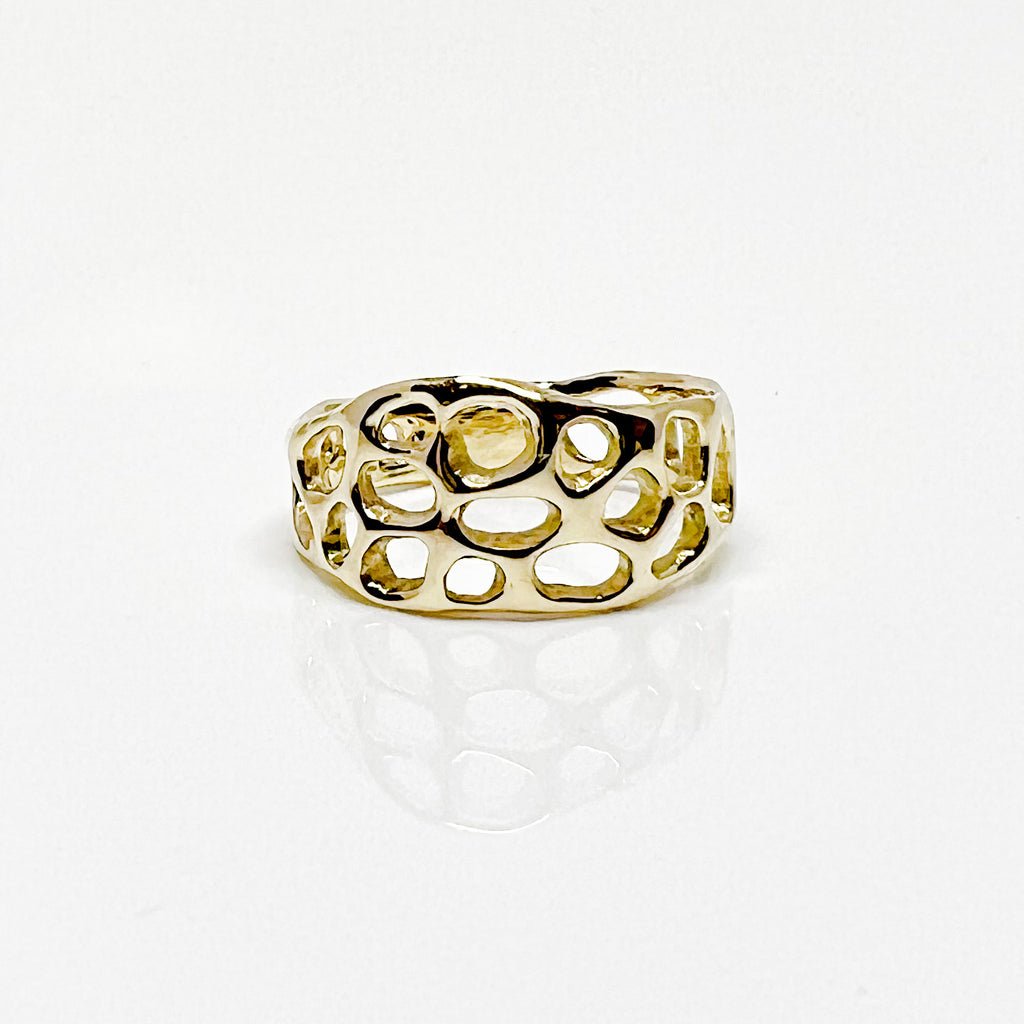 18k Gold Tapered Sea Fan Ring